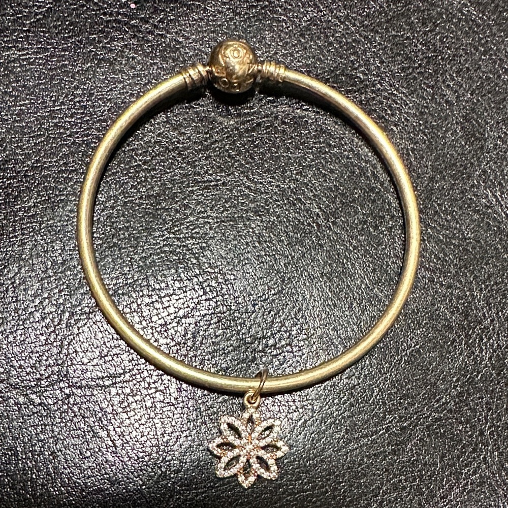 14k yellow gold Pandora Bangle